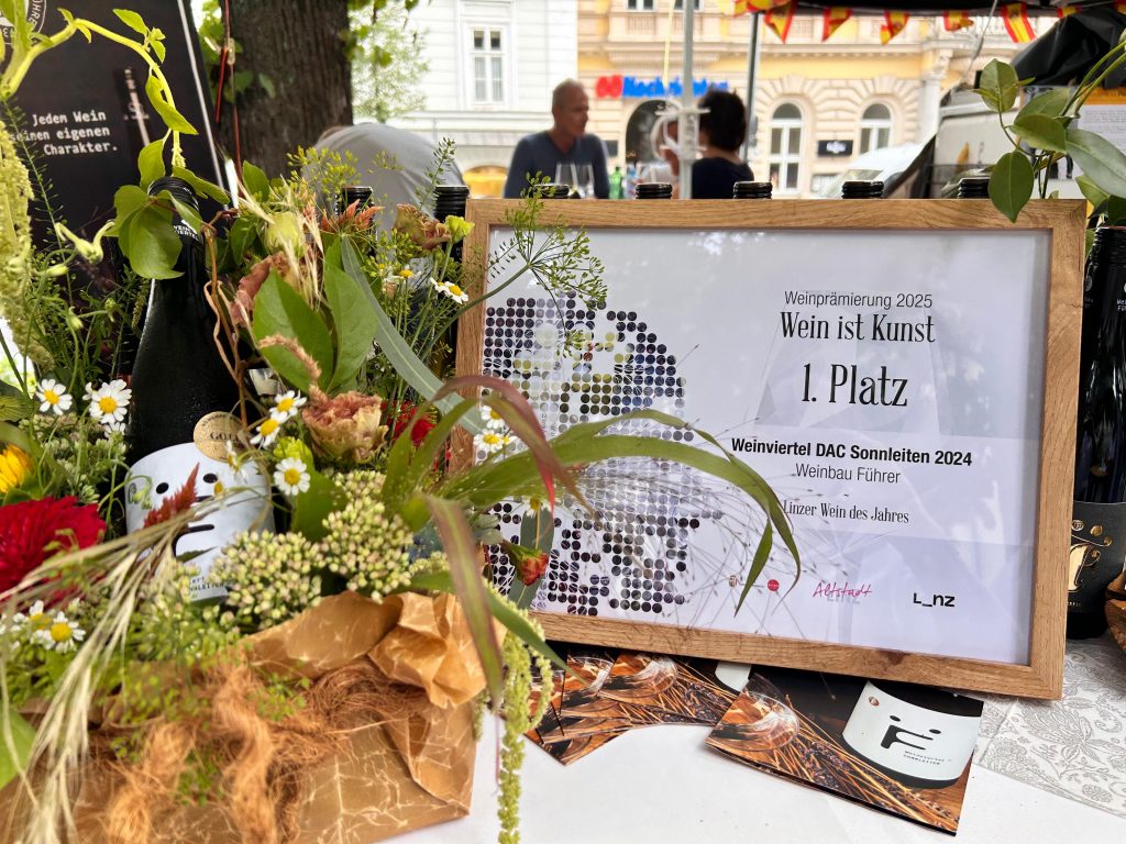 Linzer Wein des Jahres auf der Wein ist Kunst 2025 in Linz.